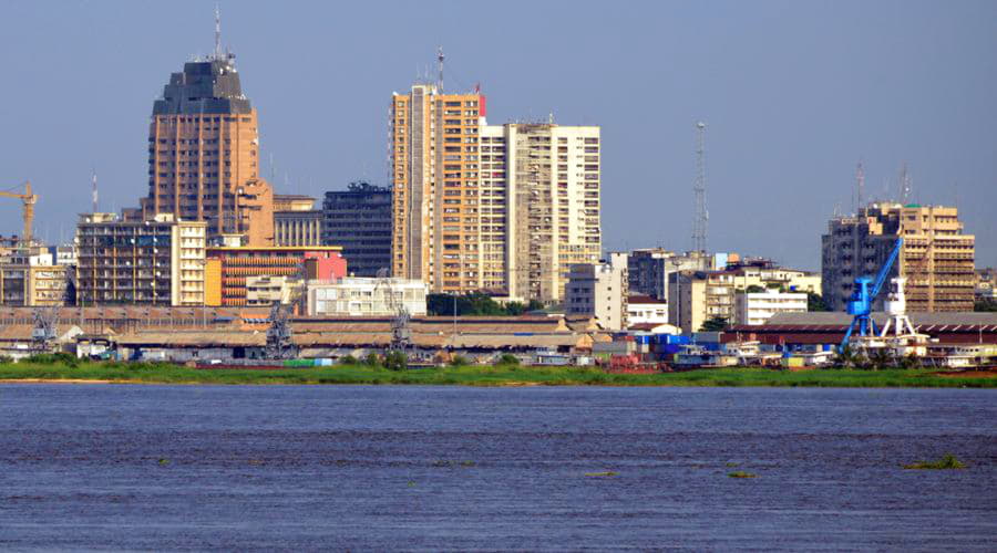 Wir bieten eine große Auswahl an Mietwagenoptionen in Kinshasa